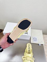 Bagsaaa Loewe Flamenco Knot mule in lambskin Butter Yellow - 2