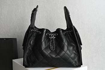 Bagsaaa Chanel Small 25 Hobo Bag made of black shiny caviar leather with ruthenium hardware - 30cm