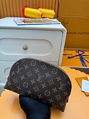 Bagsaaa LV Cosmetic Pouch M46579 - 24cm - 4