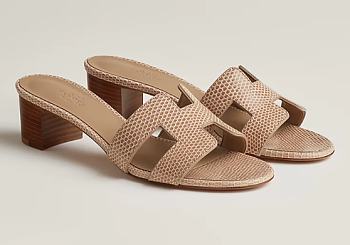 Bagsaaa Hermes Oasis sandal beige shiny lizard pattern