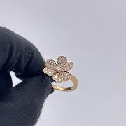 Bagsaaa Van Cleef & Arpel Frivole With Diamond Ring - 1