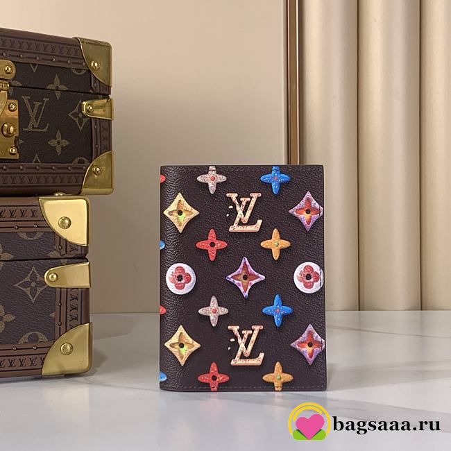 Bagsaaa 2026 Collection LV M28281 Passport Cover Chocolate - 14cm - 1