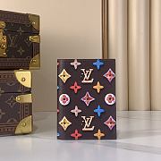 Bagsaaa 2026 Collection LV M28281 Passport Cover Chocolate - 14cm - 1
