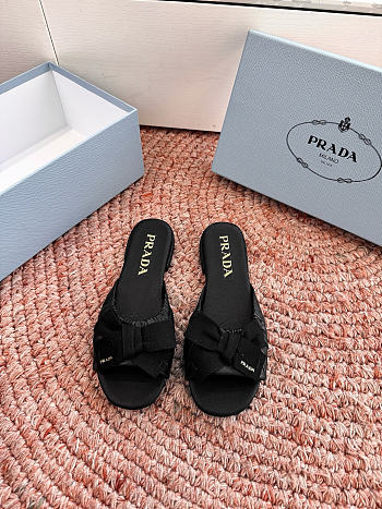 Bagsaaa Prada Bow Slide Sandals black