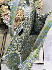 Bagsaaa Medium Dior Book Tote with Strap Multicolor Lily of the Valley Embroidery with Dior Médaillon 36cm - 4