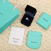Bagsaaa Tiffany & Co. Soleste cushion-cut halo ring - 1