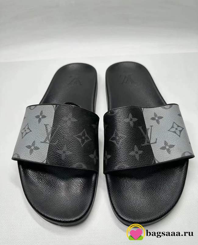 Bagsaaa Louis Vuitton Waterfront slides gray & black - 1