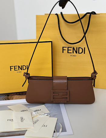 Bagsaaa Fendi Baby B bag brown - 24cm