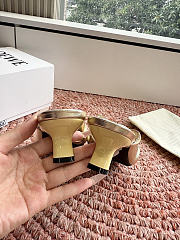 Bagsaaa Loewe Pebble Soft slide in laminated lambskin gold - 2
