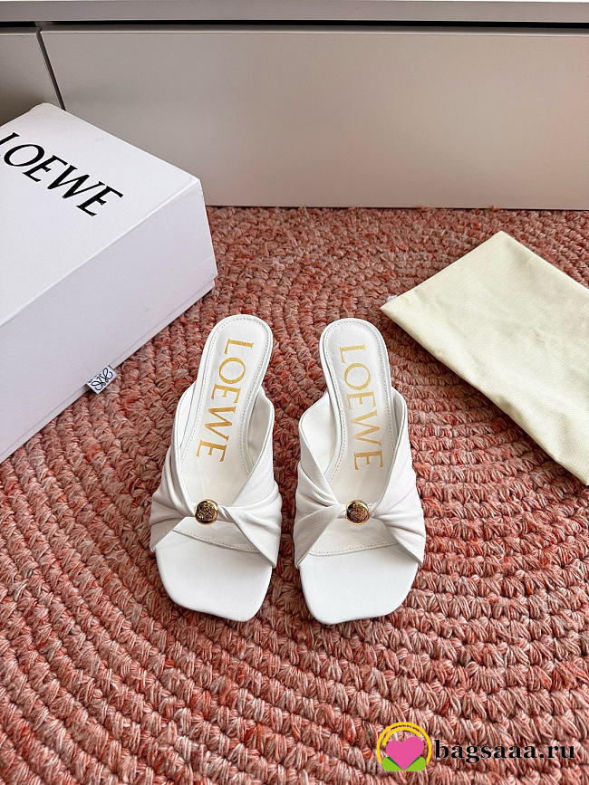 Bagsaaa Loewe Pebble Soft slide in nappa lambskin white - 1