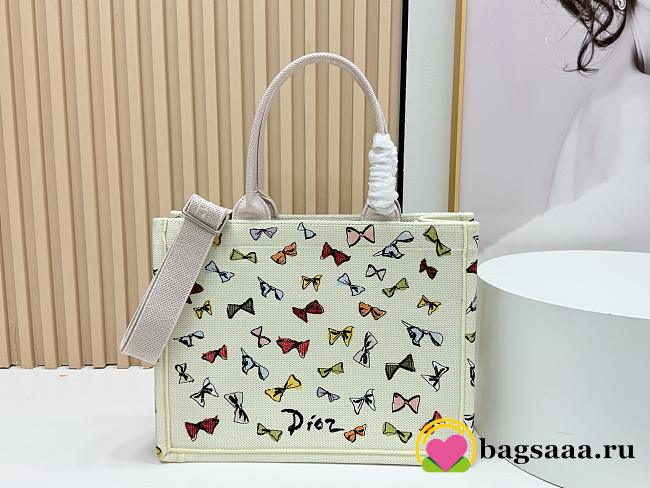 Bagsaaa Dioriviera Medium Dior Book Tote with Strap Latte Multicolor Dior Bows Embroidery - 36cm - 1
