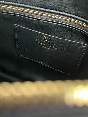 Bagsaaa Valentino Garavani Panthea Shoulder Bag In Nappa Leather With Chevron Pattern black - 33cm - 3