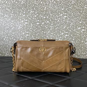 Bagsaaa Valentino Garavani Panthea Small Shoulder Bag In Nappa Leather With A Chevron Pattern tundra - 24cm