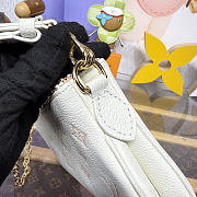 Bagsaaa LV M27741 Pochette Liv Milky White/Peach - 24.5cm - 3