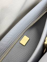 Bagsaaa Chanel Spring Summer 2026 Small Tote AS6288 gray - 32cm - 3