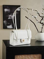 Bagsaaa Chanel Spring Summer 2026 collection Small Flap Bag AS6130 White - 22cm - 4