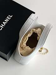 Bagsaaa Chanel Spring Summer 2026 collection Small Tote AS6132 White - 27.5cm - 4