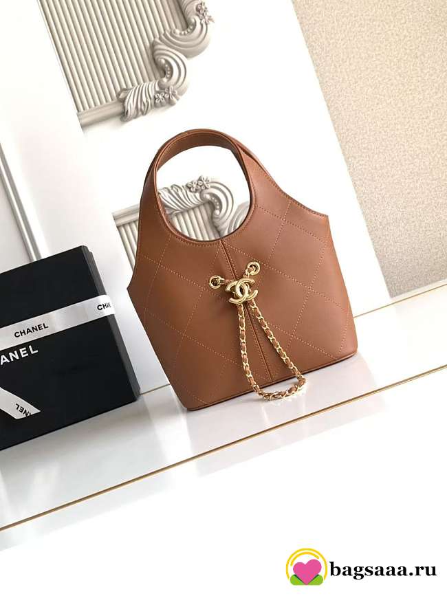 Bagsaaa Chanel Spring Summer 2026 collection Small Tote AS6132 Brown - 27.5cm - 1