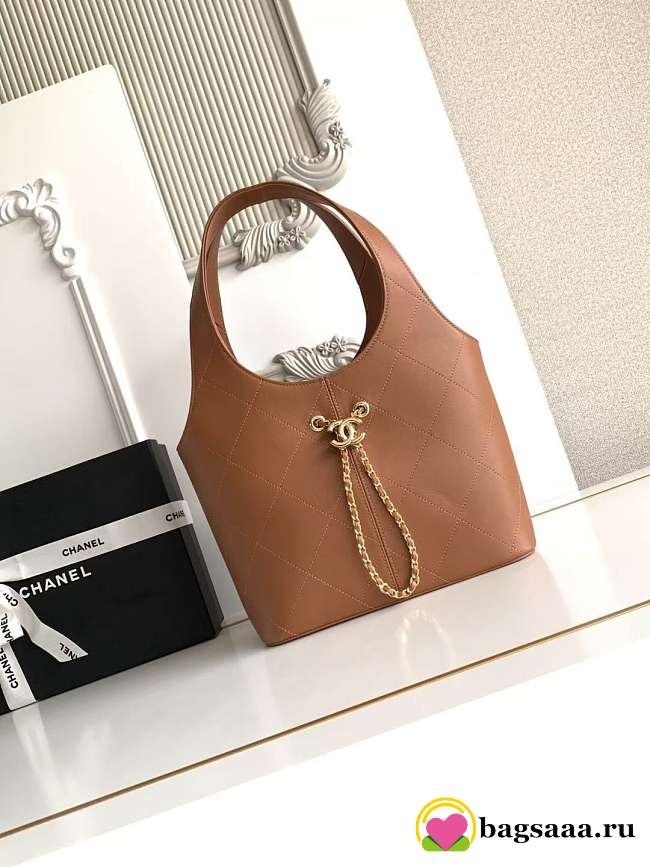 Bagsaaa Chanel Spring Summer 2026 collection Shopping Bag AS6108 brown - 35cm - 1