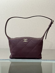 Bagsaaa Chanel 2026 collection Mini Hobo Bag AS6138 burgundy - 23cm - 1
