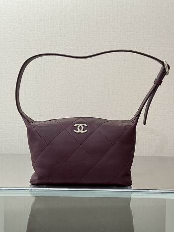 Bagsaaa Chanel 2026 collection Mini Hobo Bag AS6138 burgundy - 23cm