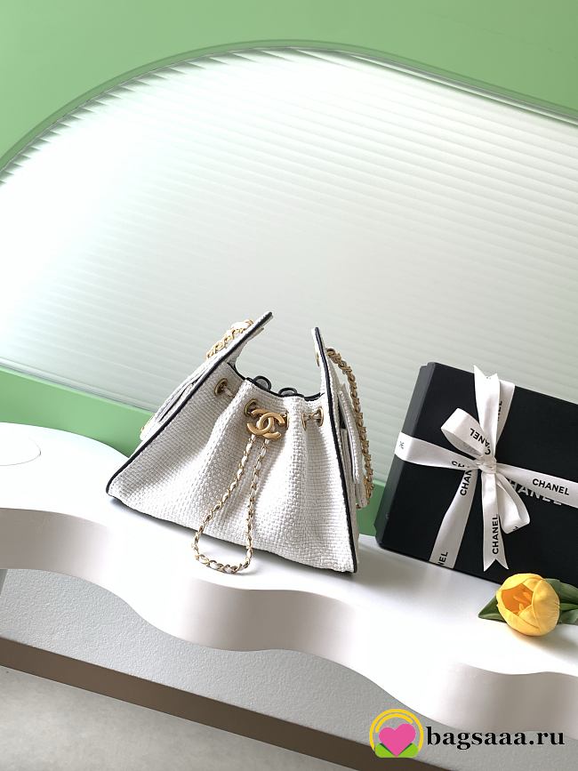 Bagsaaa CHANEL 25 Mini Handbag AS5631 White raffia - 22cm - 1
