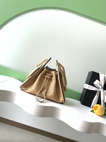 Bagsaaa CHANEL 25 Mini Handbag AS5631 Beige raffia - 22cm