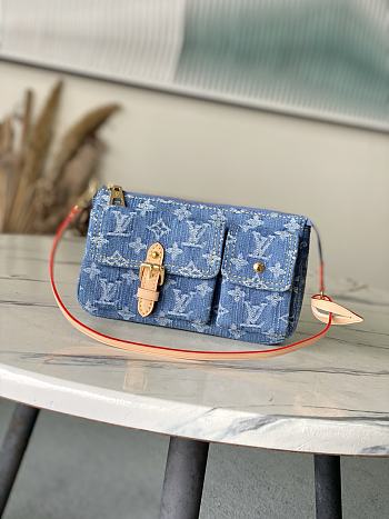 Bagsaaa LV M27602 Pochette Accessoire Cargo Blue Denim - 23.5cm