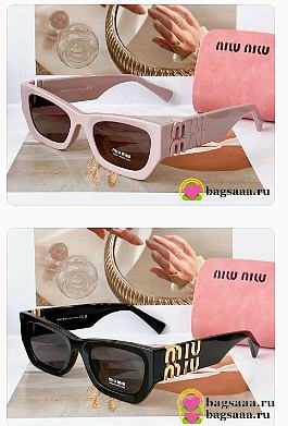 Bagsaaa Miu Miu Eyewear logo-plaque arm sunglasses - 1
