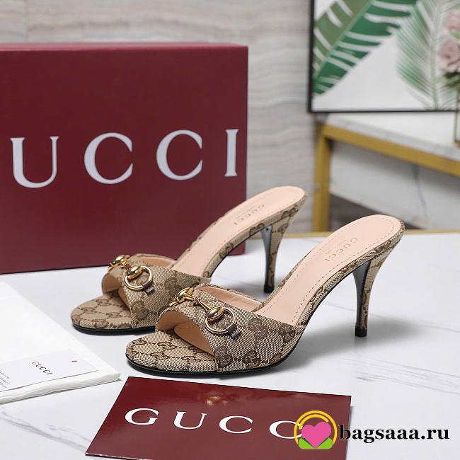 Bagsaaa Gucci Women's slide sandal with Horsebit 853671 beige - 8.5cm Height - 1