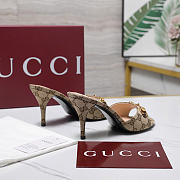 Bagsaaa Gucci Women's slide sandal with Horsebit 853671 beige - 8.5cm Height - 3