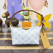 Bagsaaa LV M28250 Pochette Hills light blue - 18.5cm - 1