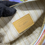 Bagsaaa LV M28250 Pochette Hills light blue - 18.5cm - 2