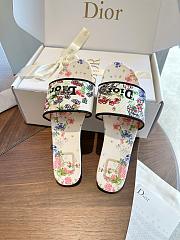 Bagsaaa Dior Dway Slide Embroidered Cotton and Multicolor Dior Hortensia Garden Motif - 2