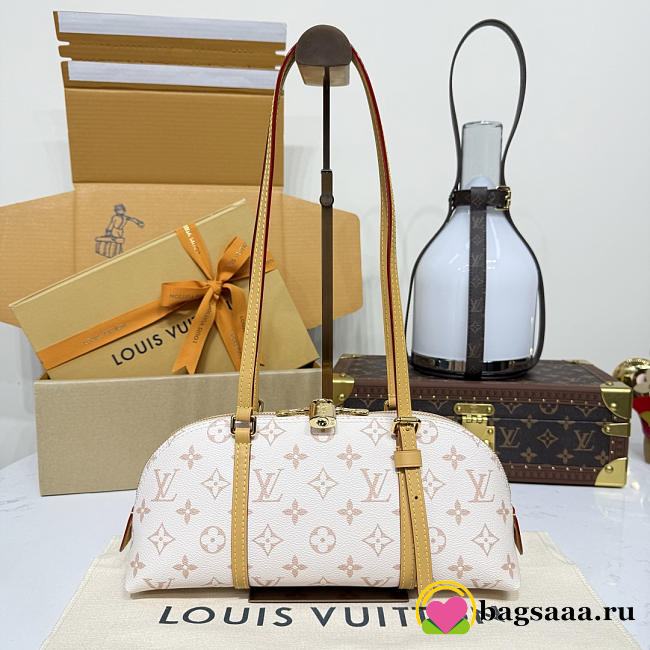 Bagsaaa LV M2A457 Squire East-West Monogram Dune - 29cm - 1