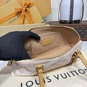 Bagsaaa LV M2A457 Squire East-West Monogram Dune - 29cm - 4