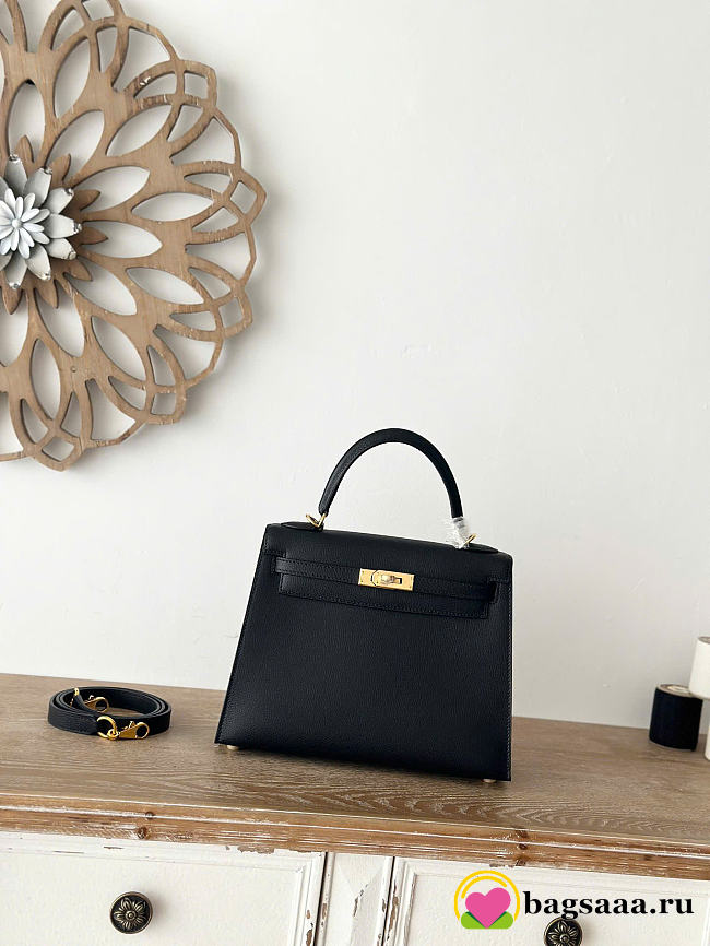 Bagsaaa Hermès Kelly black epsom & gold - 25cm - 1