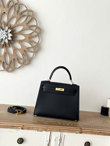 Bagsaaa Hermès Kelly black epsom & gold - 25cm