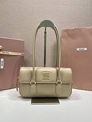 Bagsaaa Miu Miu Arcadie leather bag 5BD282 beige - 24cm - 1