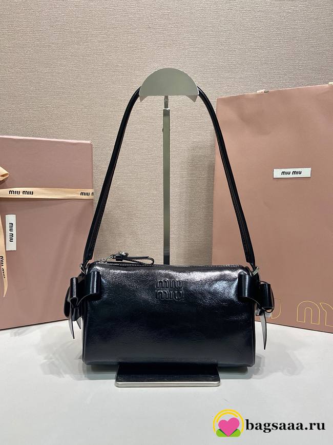 Bagsaaa Miu Miu Shiny leather pouch 5NE029 Black - 21cm - 1