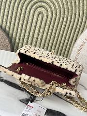 Bagsaaa Chanel Métiers d'Art 2026 Medium Classic Flap bag Dalmatian print pony hair - 25.5cm - 3