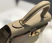 Bagsaaa Hermes Mini Kelly 20 bag beige grey & gold - 3