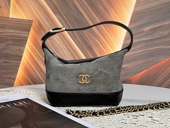 Bagsaaa Chanel Spring Summer 2026 Clutch with chain AP5187 Khaki & Black -  17.5cm