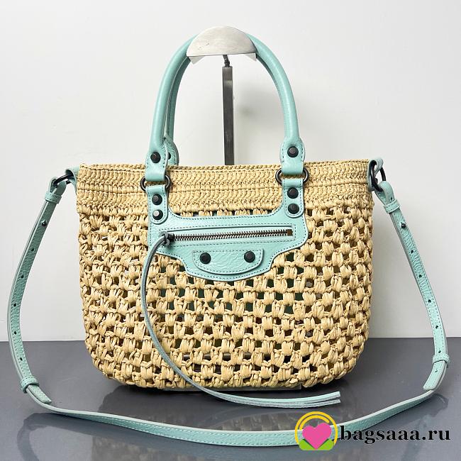 Bagsaaa Balenciaga Le City Basket Small in natural beige raffia & light green - 28cm - 1