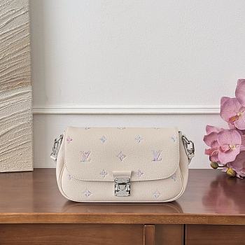 Bagsaaa LV M2A332 Pochette Métis Soft PM Link Quartz - 25cm