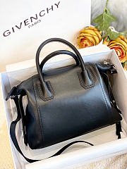 Bagsaaa Givenchy Soft Antigona black - 30cm - 2