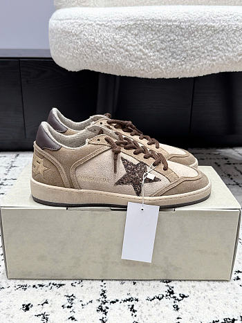 Bagsaaa Golden Goose Ball Star suede sneakers in beige and brown