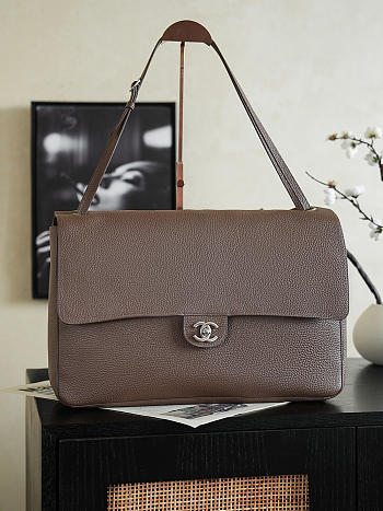 Bagsaaa Chanel Maxi Flap bag AS6233 Grained Dark Beige - 38.5cm