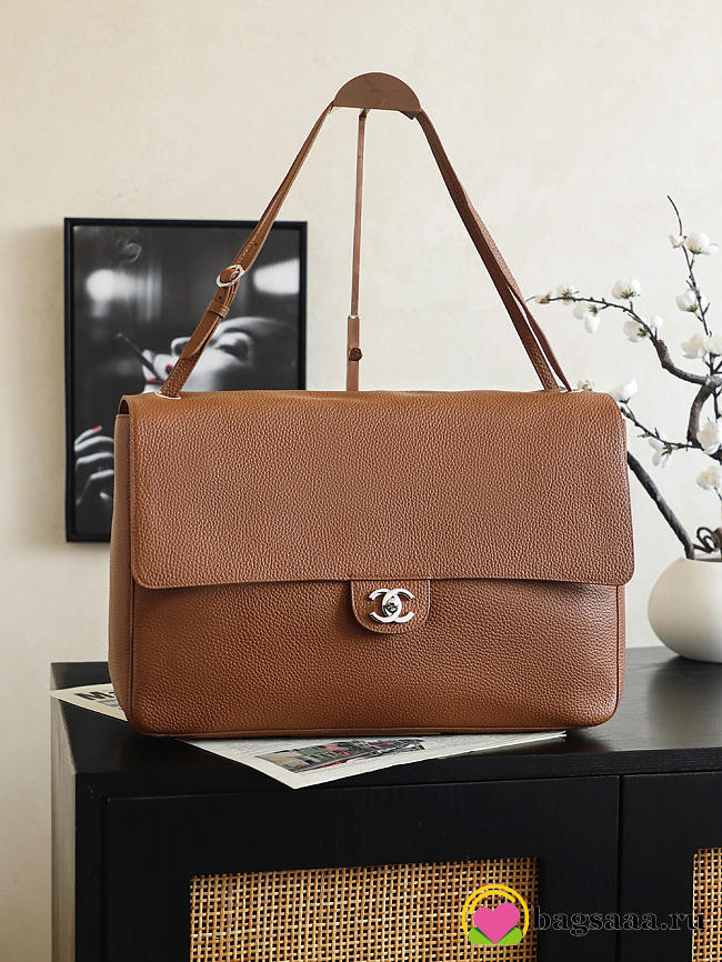 Bagsaaa Chanel Maxi Flap bag AS6233 Grained Camel - 38.5cm - 1