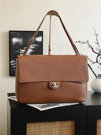 Bagsaaa Chanel Maxi Flap bag AS6233 Grained Camel - 38.5cm